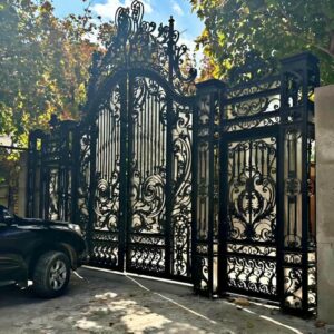 8 مدل درب آهنی حیاط طرح مدرن