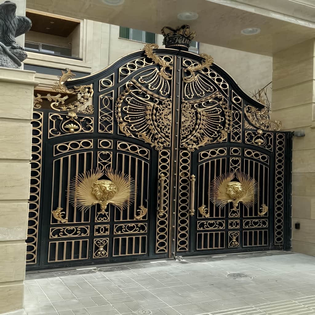اجرای درب پارکینگ عریض ماشین رو با قاب برجسته
