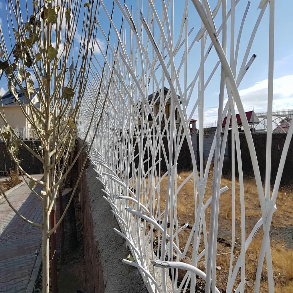 حفاظ نیزار رنگ شده برای نمای ساختمان حفاظ نیزار رنگ شده برای نمای ساختمان