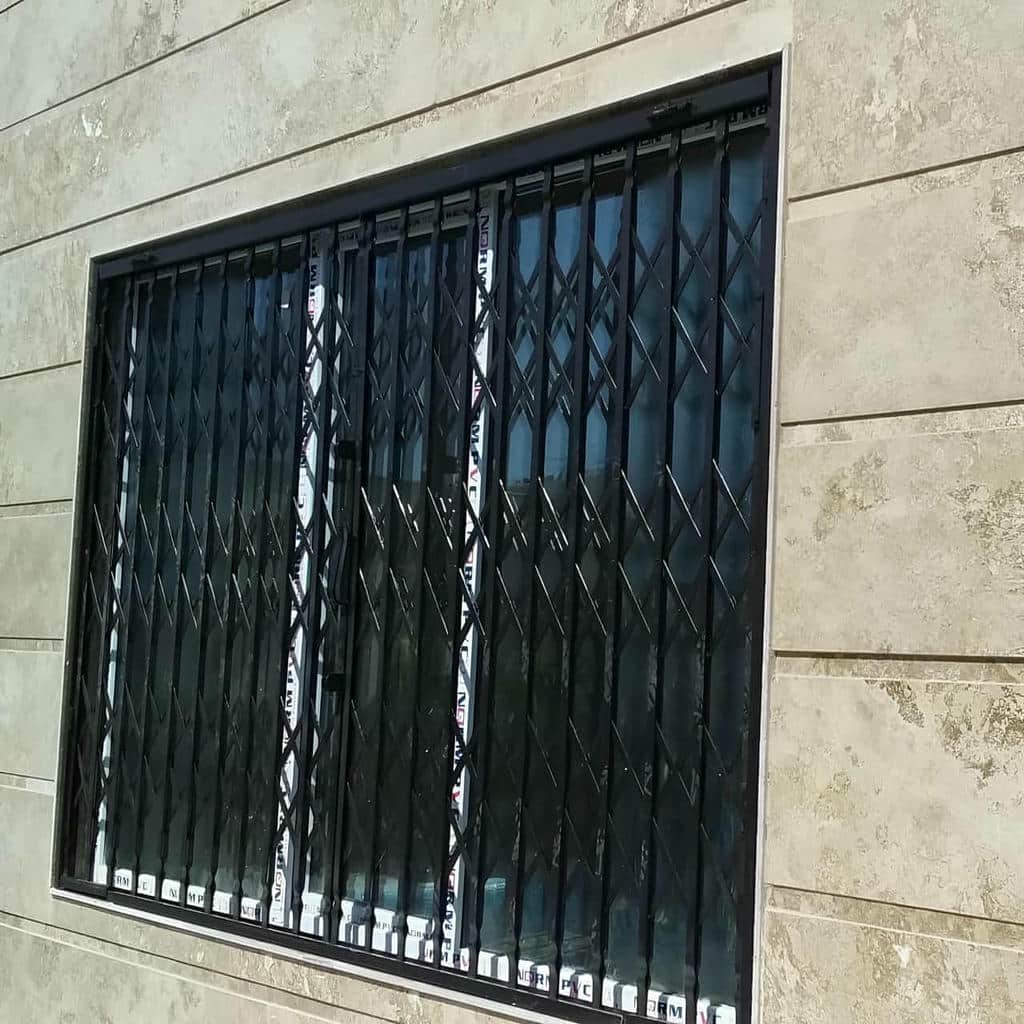 مرکز تخصصی فروش و نصب حفاظ کشویی برای مجتمع های پرتردد