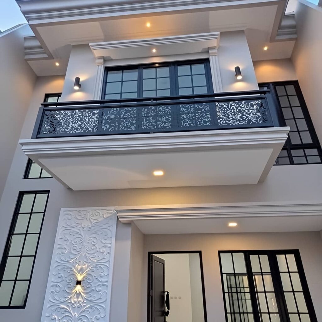 نرده مدرن بالکن مشکی هماهنگ با نما
