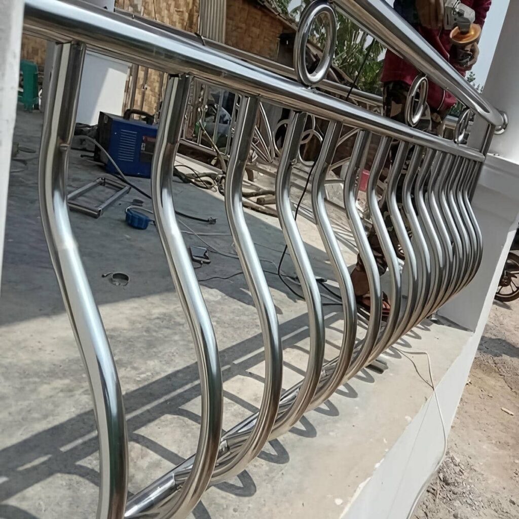 نرده پنجره سفارشی مناسب پنجره در معرض باران