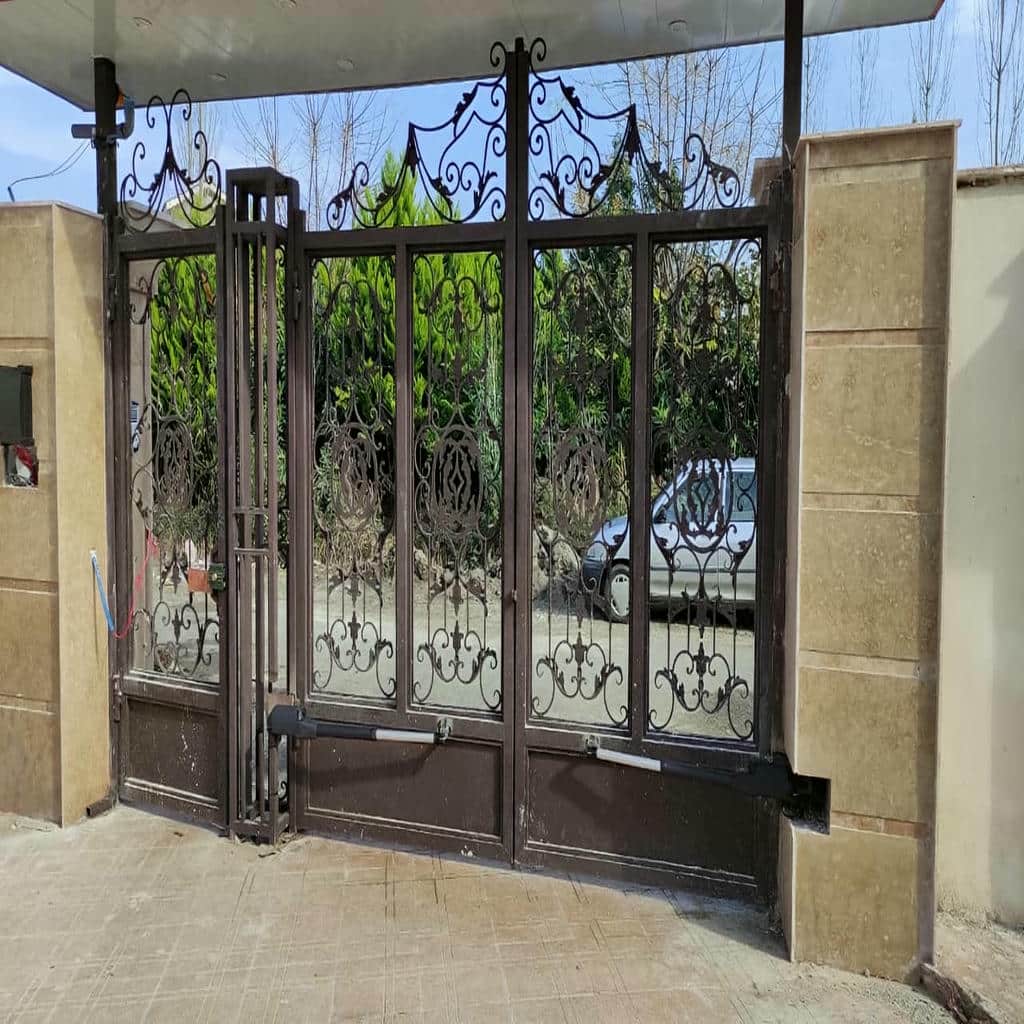 جک درب پارکینگ متناسب با ورودی کم تردد