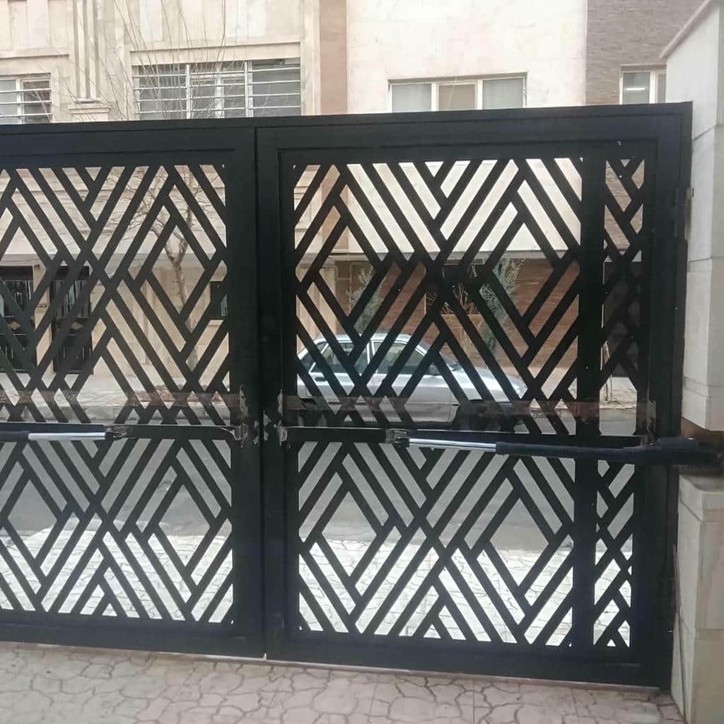 جک درب ویلایی با بدنه فلزی مشکی جک درب ویلایی با بدنه فلزی مشکی