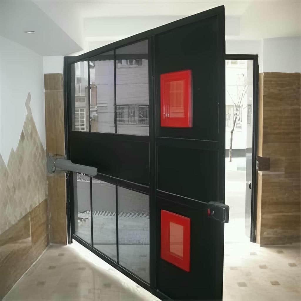 اپراتور درب پارکینگ سفارشی کنار ستون ورودی اپراتور درب پارکینگ سفارشی کنار ستون ورودی