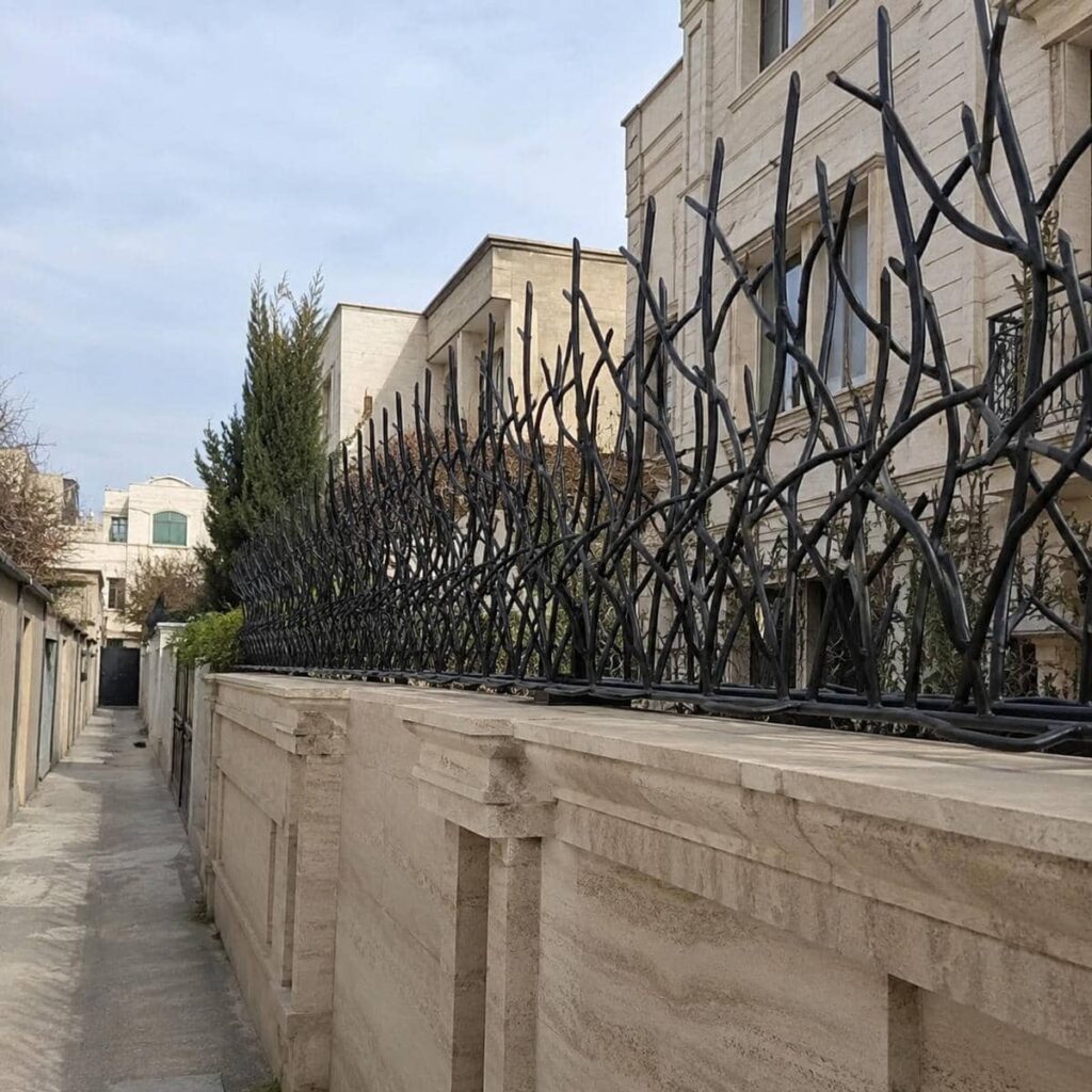 حفاظ شاخ گوزنی طرح اف با تراکم متناسب دیوار