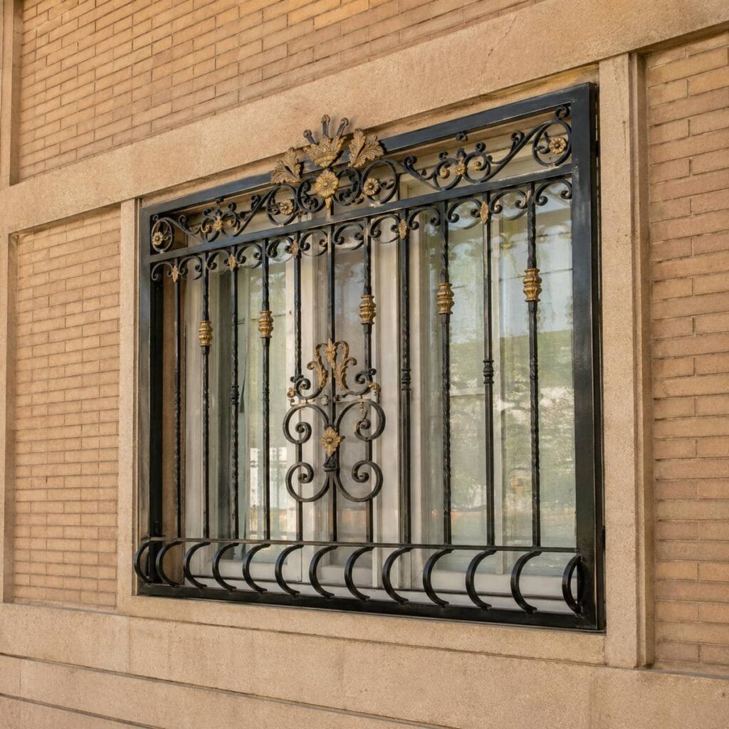 حفاظ پنجره آهنی فرفورژه برای بازشوی بزرگ