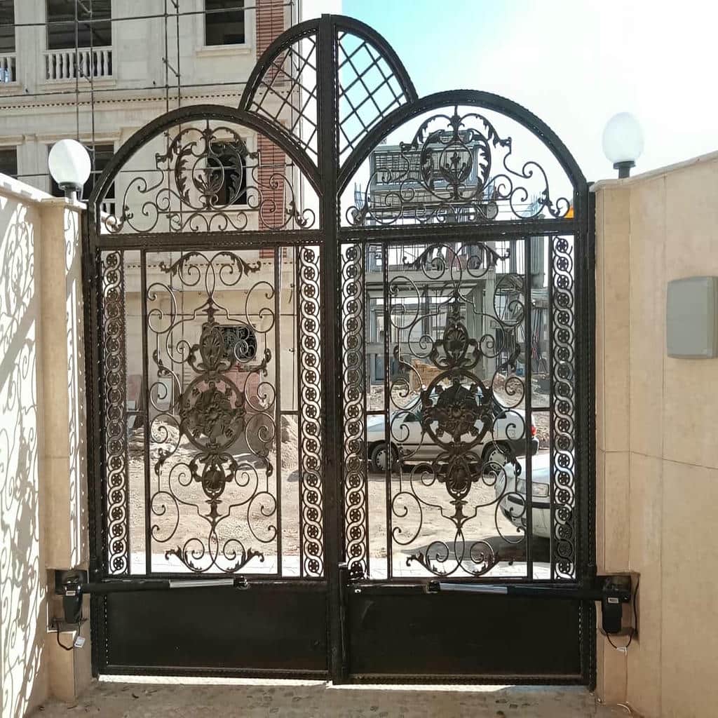جعبه کنترل دروازه برقی زیر سایبان فلزی کرج