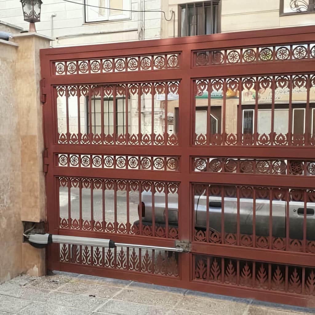 جک درب پارکینگ هماهنگ با مسیر خودرو