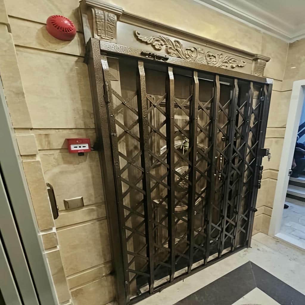 حفاظ آکاردئونی ریلی در ورودی زاهدان حفاظ آکاردئونی ریلی در ورودی زاهدان