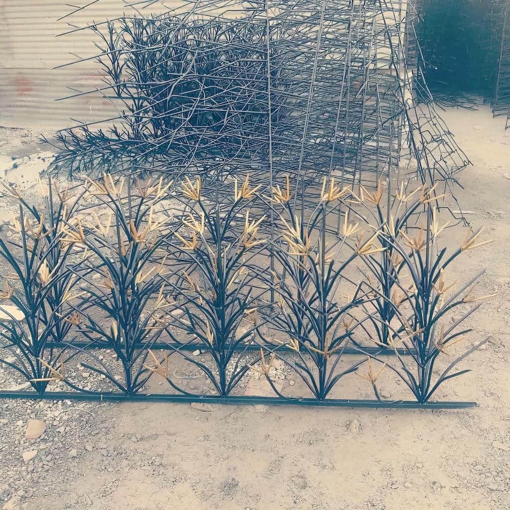 حفاظ دیوار سرنیزه‌ای برای ورودی باغ در استان چهارمحال و بختیاری