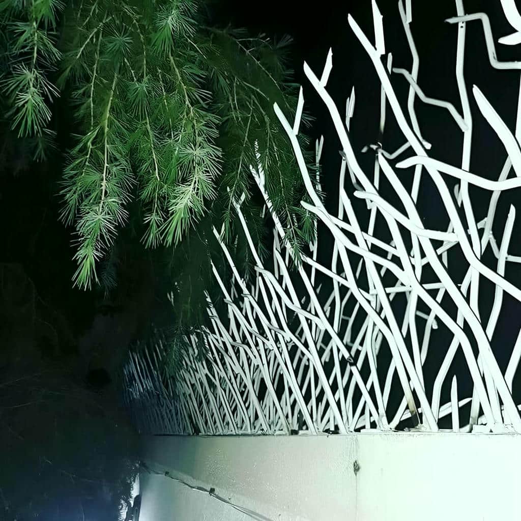 حفاظ دیوار فلزی مشکی برای محوطه در استان سیستان و بلوچستان