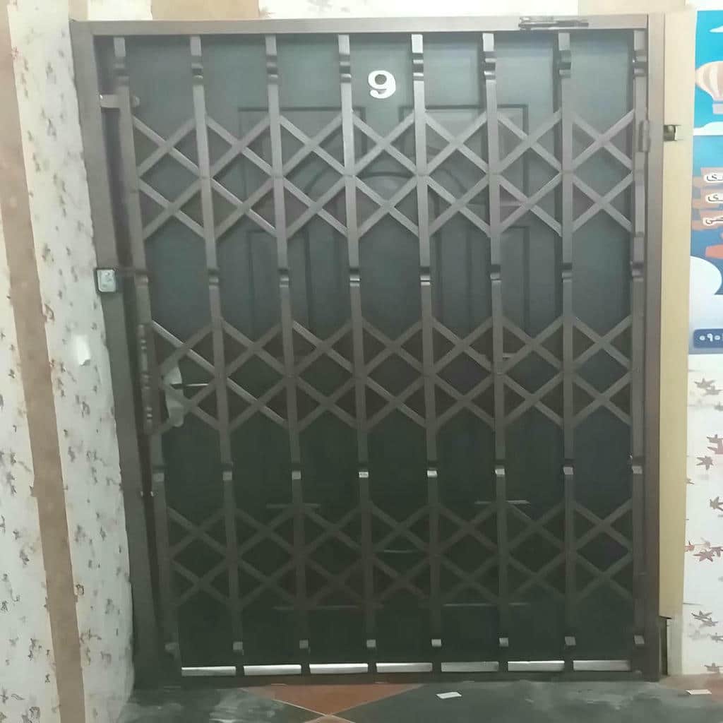 حفاظ فلزی درب آپارتمان با طرح لوزی