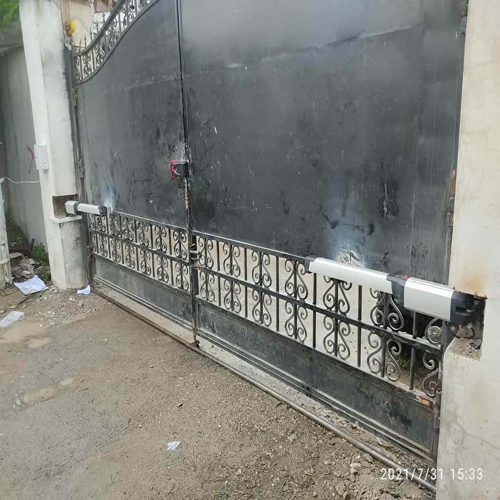سامانه جک درب پارکینگ برای دهانه محدود