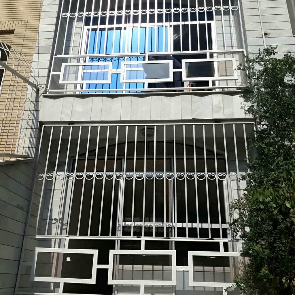 محافظ پنجره سفارشی برای ساختمان مسکونی