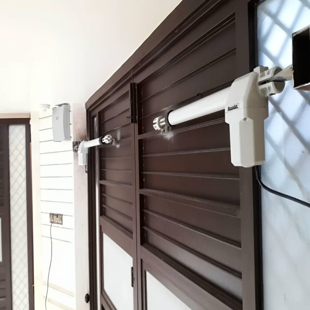 موتور درب پارکینگ برای ورودی محوطه بوشهر موتور درب پارکینگ برای ورودی محوطه بوشهر