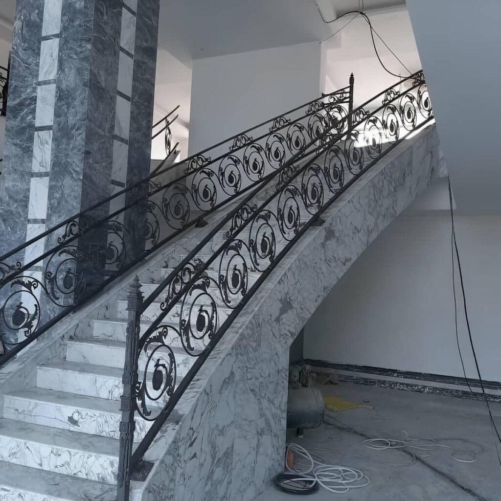 نرده راه پله مدرن با خطوط عمودی در استان خراسان جنوبی نرده راه پله مدرن با خطوط عمودی در استان خراسان جنوبی