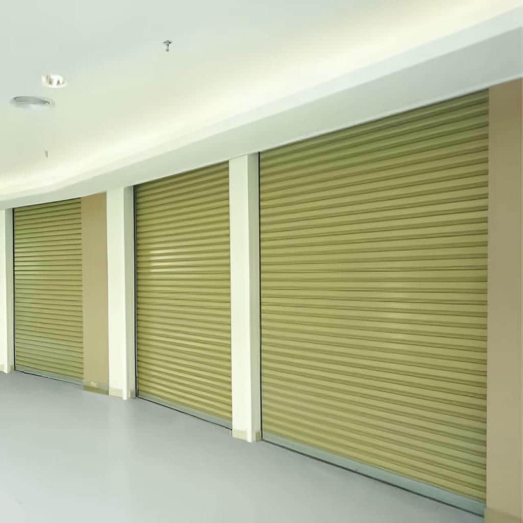 کرکره برقی خاکستری پارکینگ مسکونی در قزوین