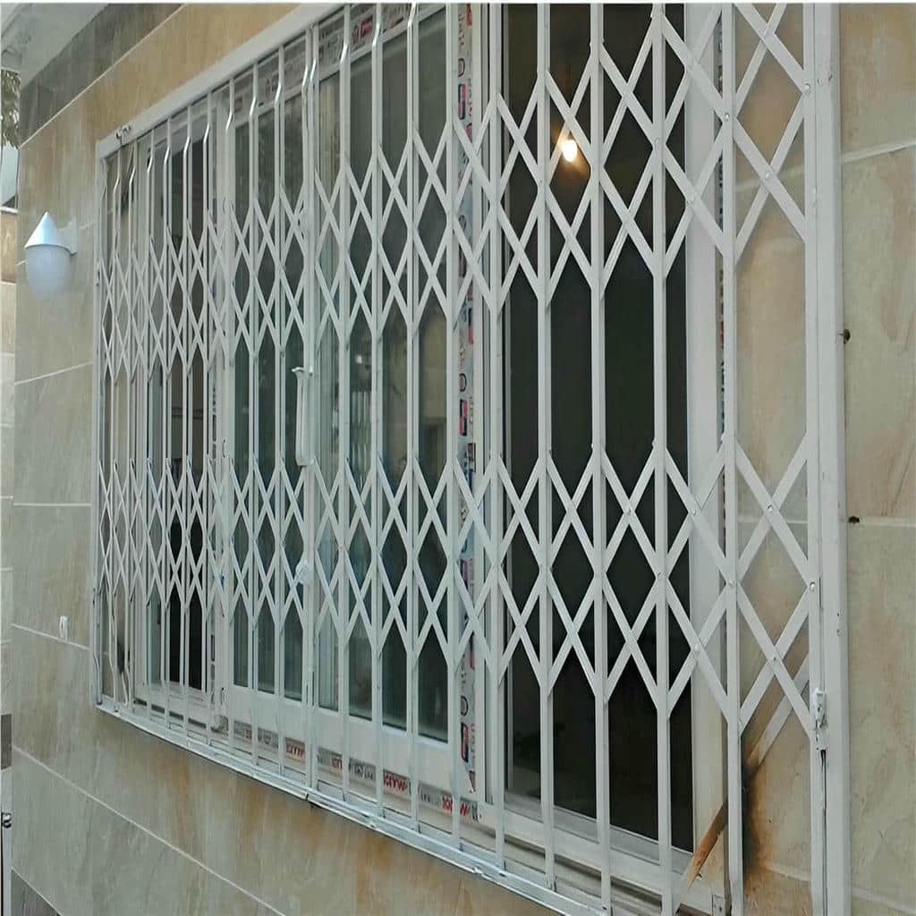 گارد برای درب آکاردئونی در استان سیستان و بلوچستان