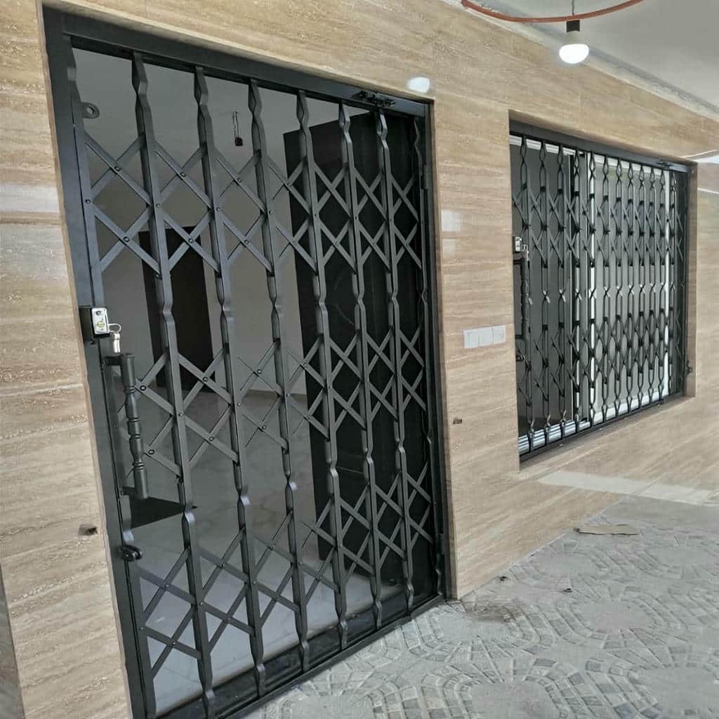 مرکز تخصصی فروش حفاظ درب آکاردئونی در استان بوشهر