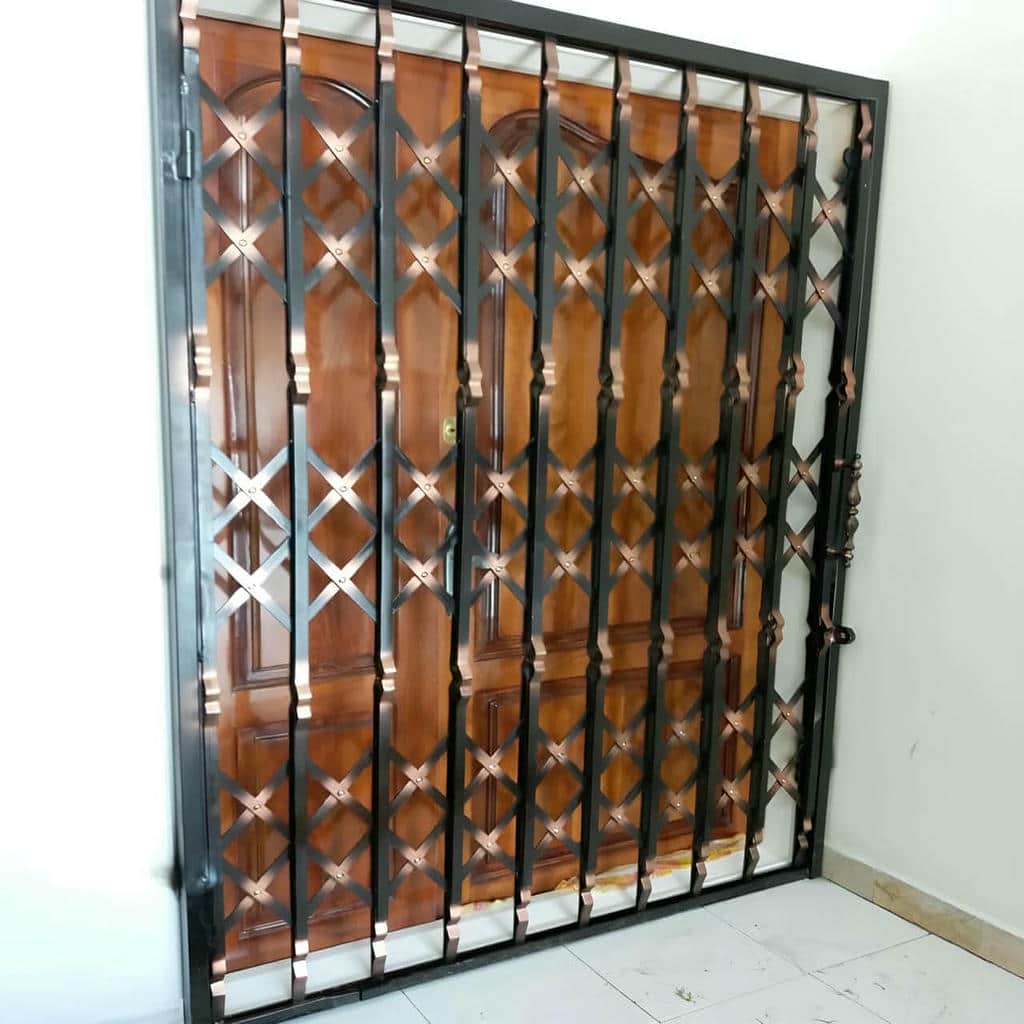 مرکز فروش و سفارش حفاظ درب آکاردئونی در استان یزد