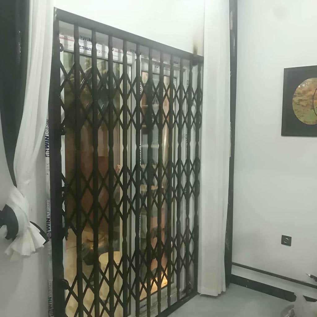 مرکز فروش حفاظ درب آکاردئونی در همدان و مناطق اطراف