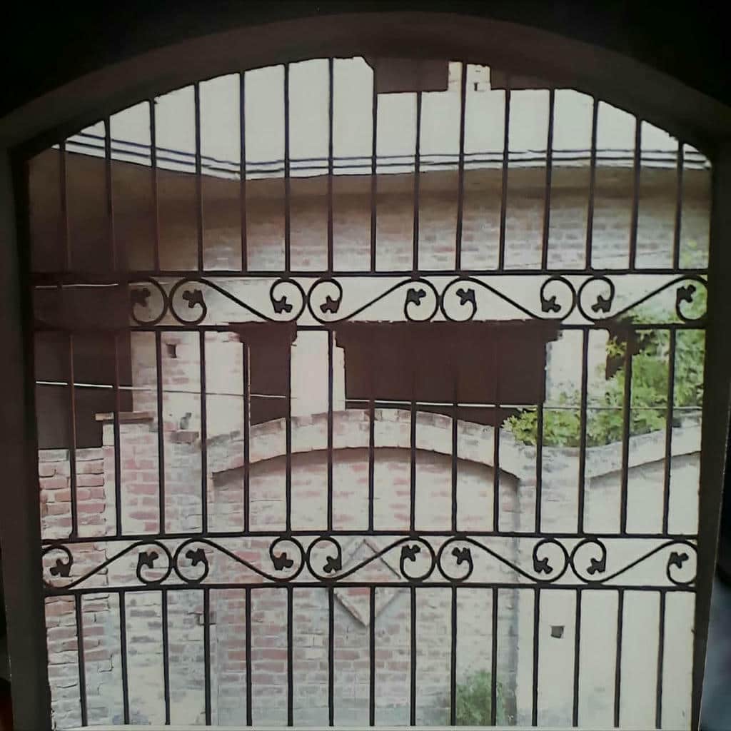 حفاظ پنجره آهنی مشکی در استان کردستان مرکز فروش تخصصی حفاظ پنجره در استان کردستان