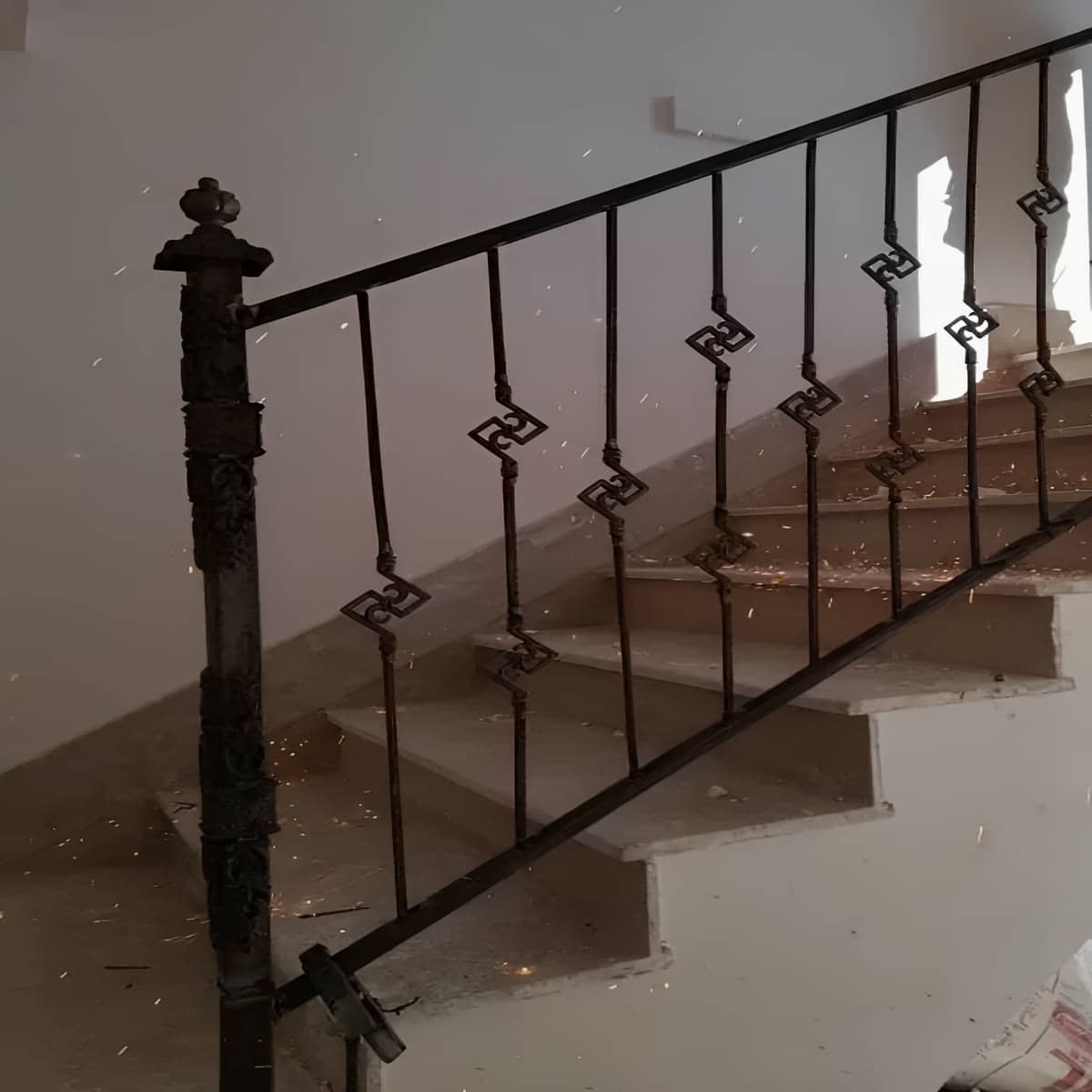 مرکز فروش و سفارش نرده راه پله در زنجان