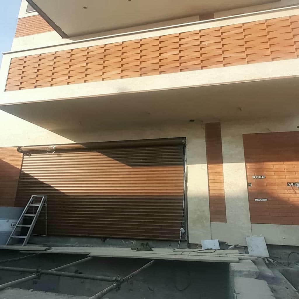 کرکره برقی در استان کردستان برای ورودی پارکینگ مرکز تخصصی فروش کرکره برقی در استان کردستان